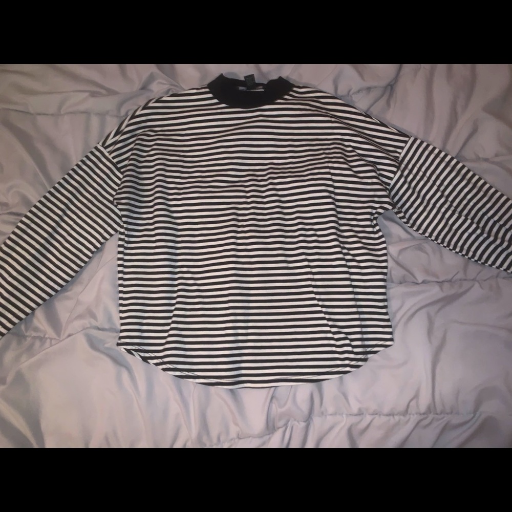 Turtle neck black & white stripped long sleeve